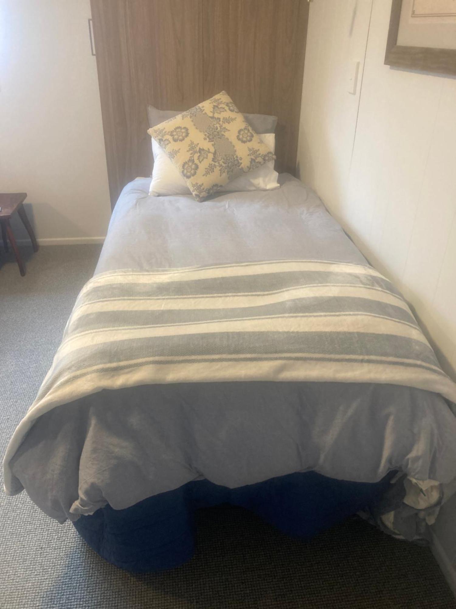 Anglers Adventure Paradise Cabin Bnb Wifi Parking 图朗伊 外观 照片